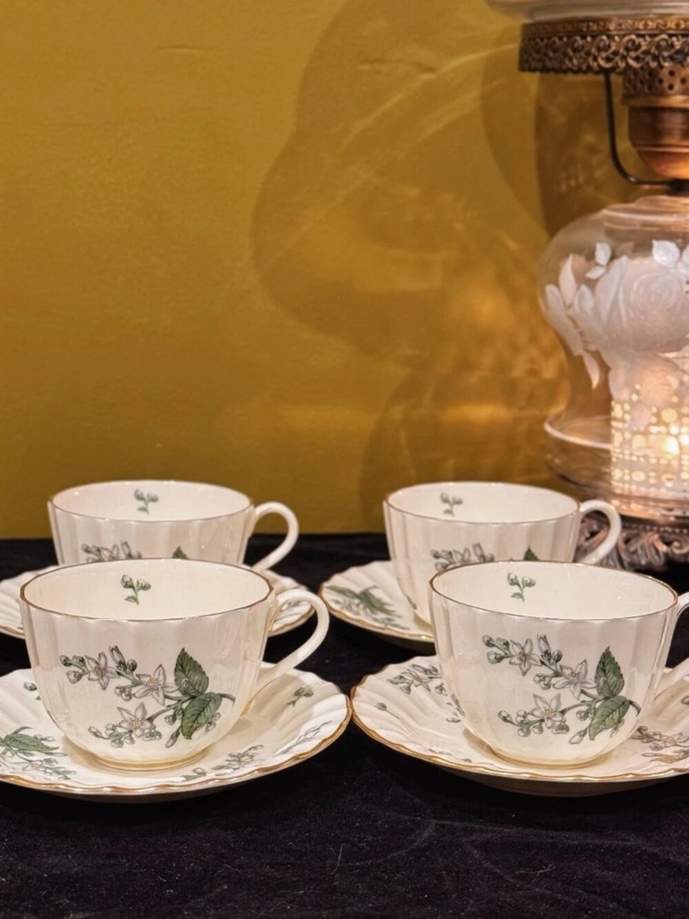 Vintage Royal Worcester Valencia 4 Teacup Saucer Sets